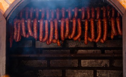 Comment construire un fumoir ? Ce n'est pas difficile à vérifier.